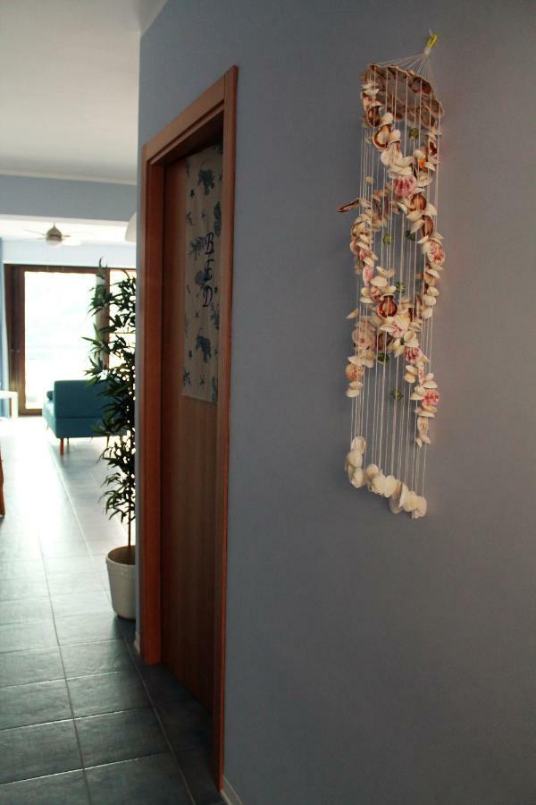 Apartamento Light Blue House Letojanni Exterior foto