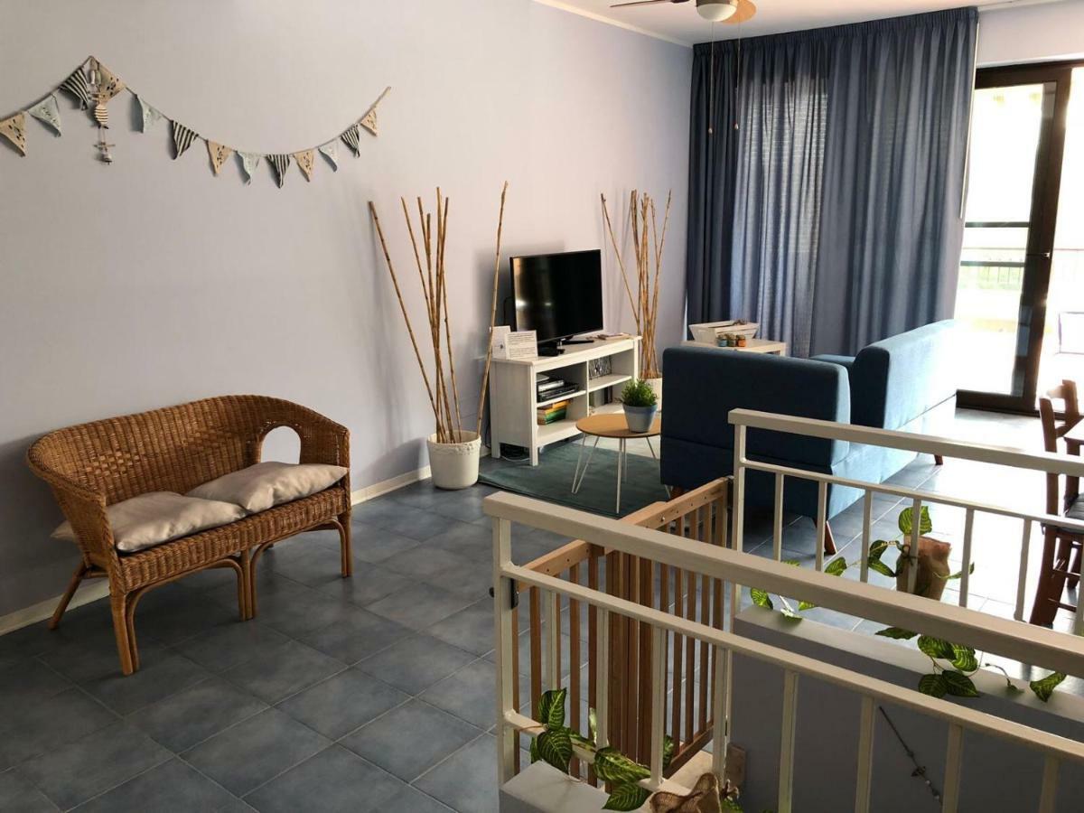 Apartamento Light Blue House Letojanni Exterior foto